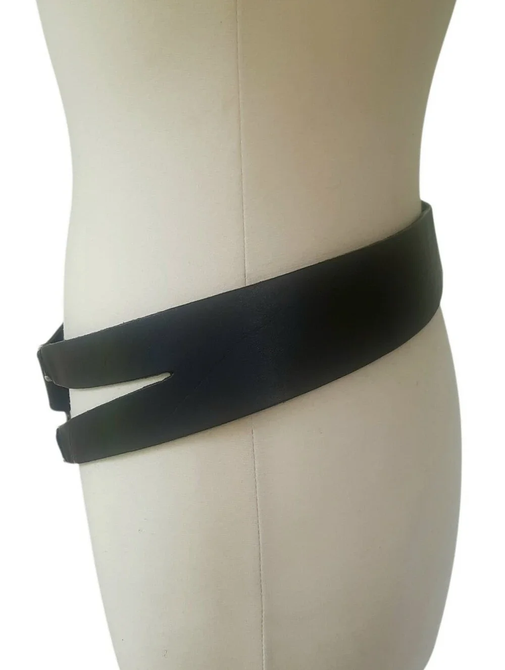 J. JILL Black Leather Asymmetric Wide Hip Belt Antique Silver Hardware Sz XL USA